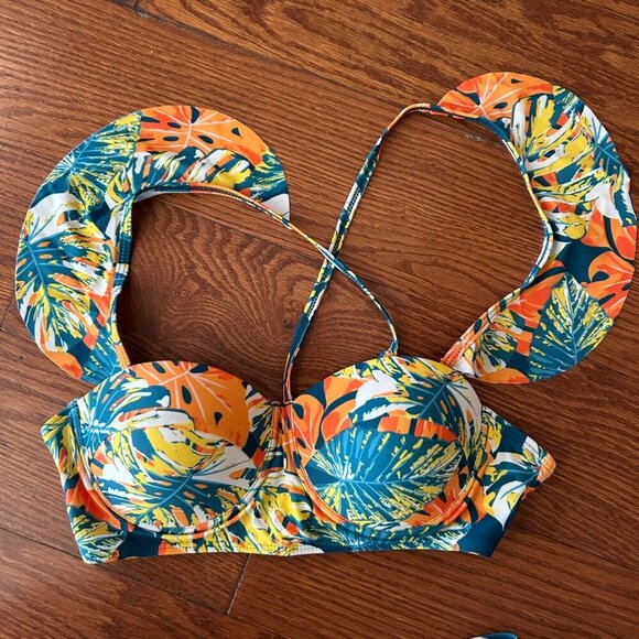 NWT Floral Bikini Two Piece Ruffle Sleeve High Waist Tummy Control Size Small - Picture 4 of 12